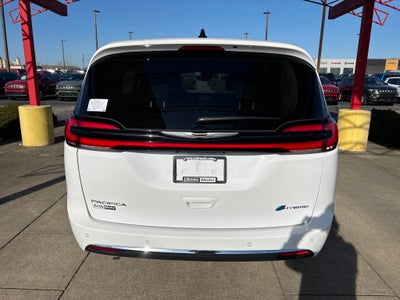 2024 Chrysler Pacifica Plug-In Hybrid Select