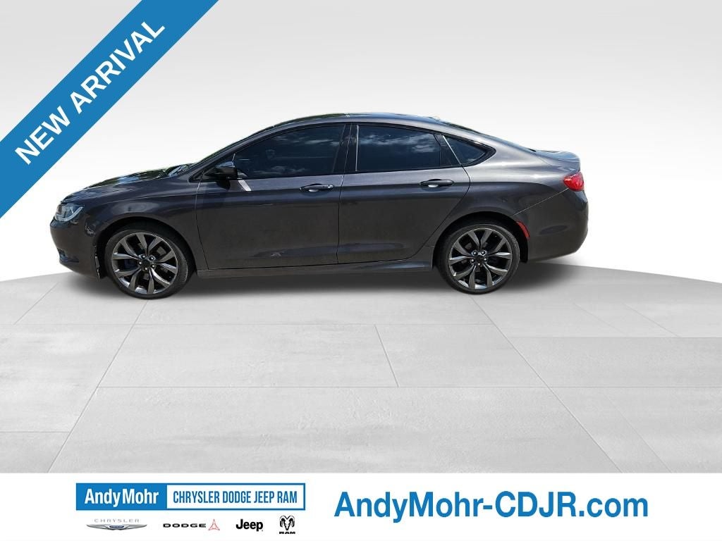2016 Chrysler 200 S