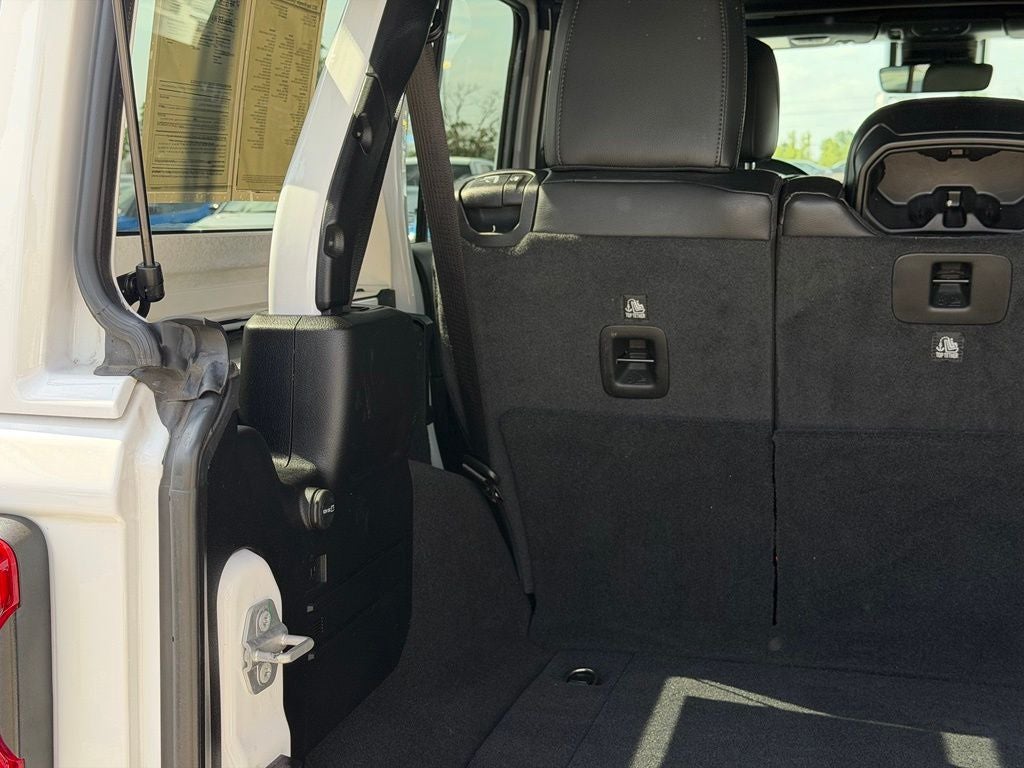 2022 Jeep Wrangler Unlimited Unlimited Sahara High Altitude