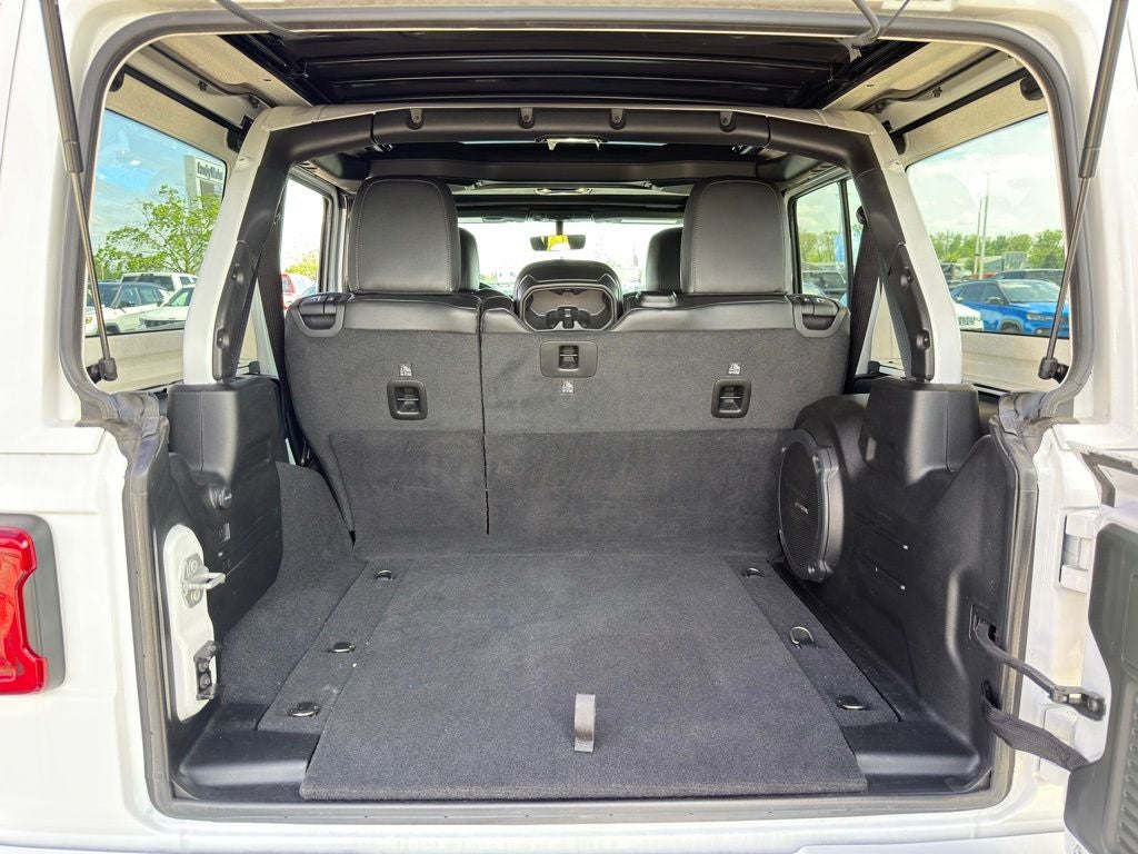 2022 Jeep Wrangler Unlimited Unlimited Sahara High Altitude