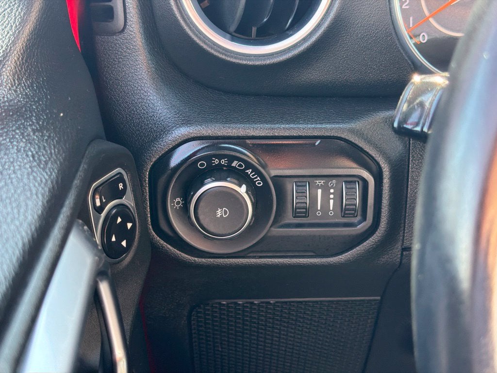 2018 Jeep Wrangler Unlimited Unlimited Sahara