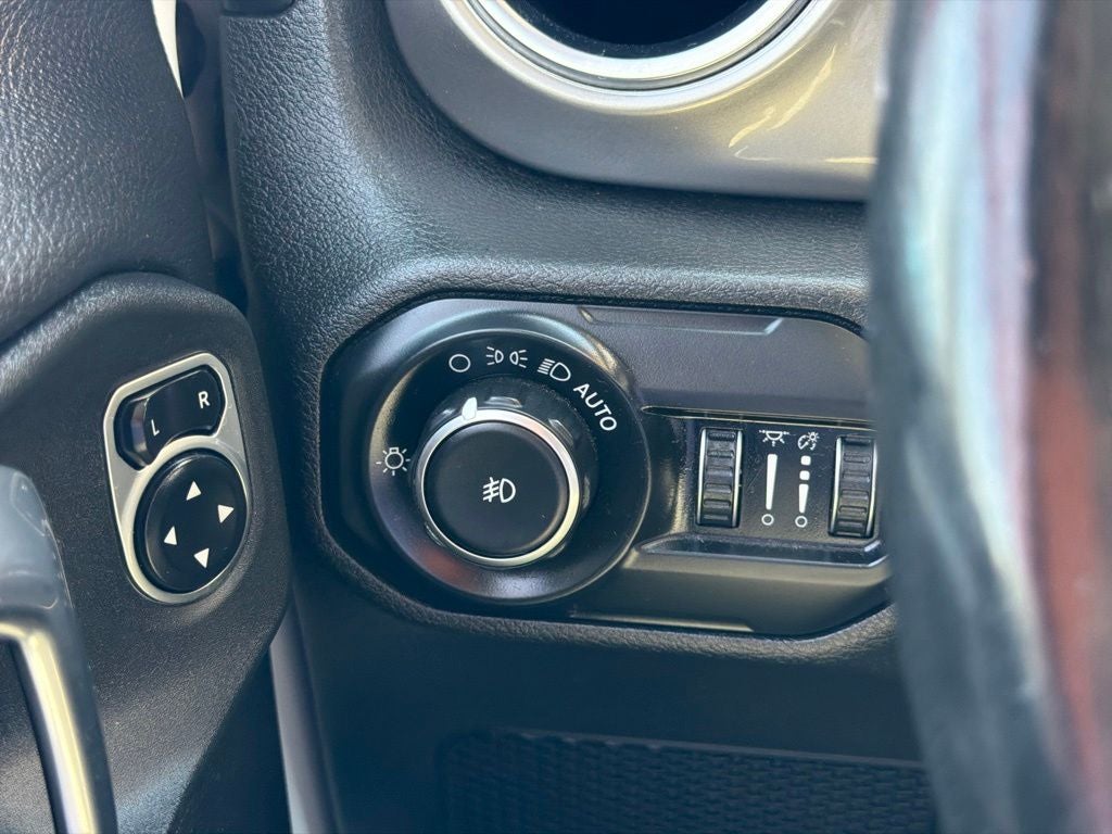 2020 Jeep Wrangler Unlimited Unlimited Sahara