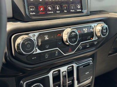 2023 Jeep Wrangler Sahara HIGH ALTITUDE