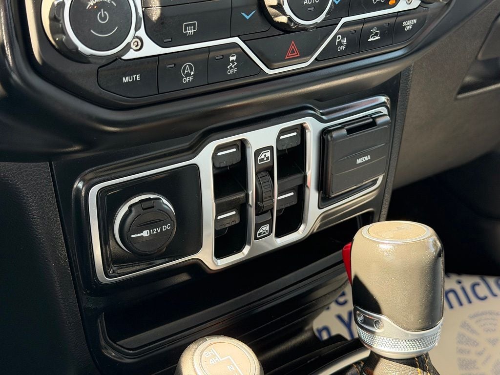 2023 Jeep Wrangler Sahara HIGH ALTITUDE