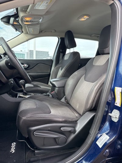 2015 Jeep Cherokee Sport