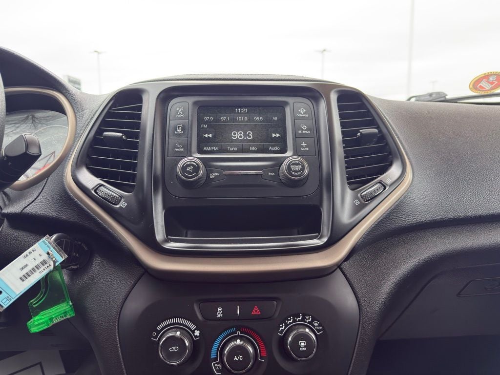 2015 Jeep Cherokee Sport