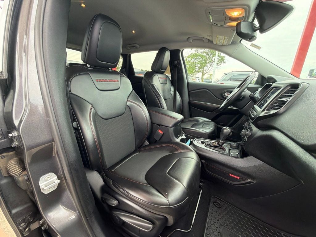 2019 Jeep Cherokee Trailhawk
