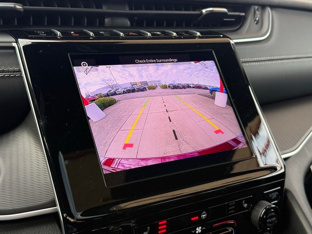 2026 Jeep Grand Cherokee Laredo