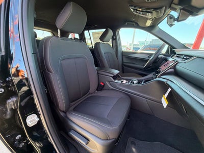 2027 Jeep Grand Cherokee Laredo