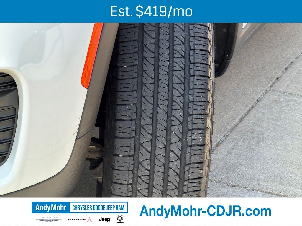 2023 Jeep Grand Cherokee Laredo