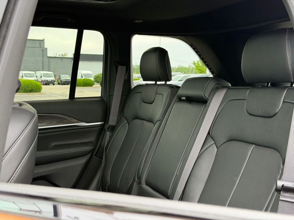 2026 Jeep Grand Cherokee Limited Reserve