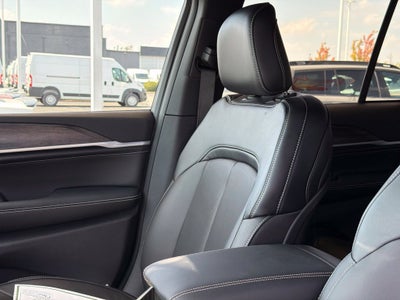 2027 Jeep Grand Cherokee Limited Reserve