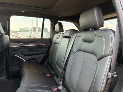 2027 Jeep Grand Cherokee Limited Reserve