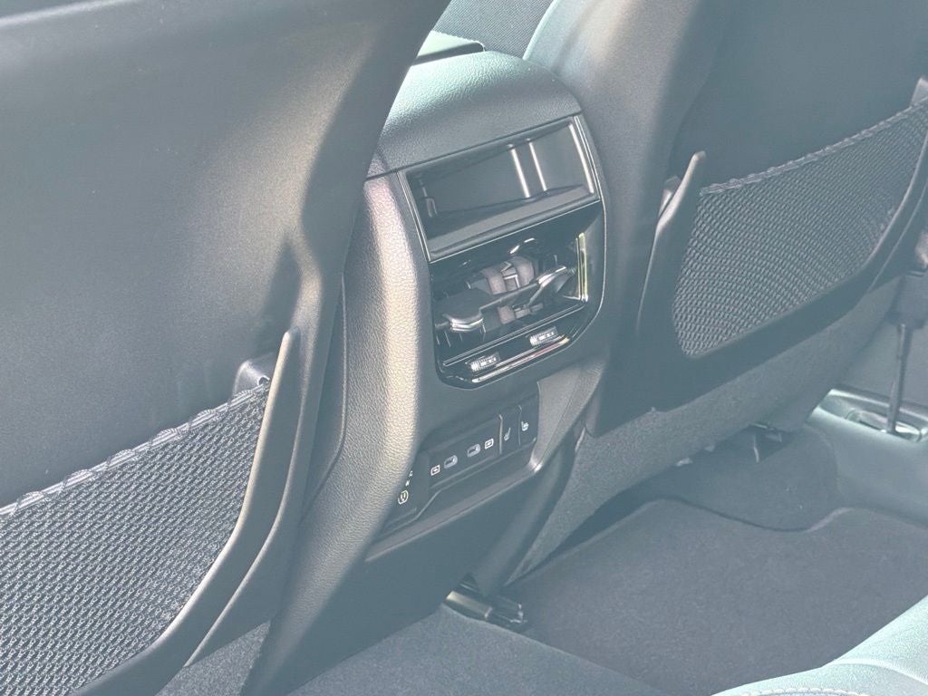 2027 Jeep Grand Cherokee Limited Reserve