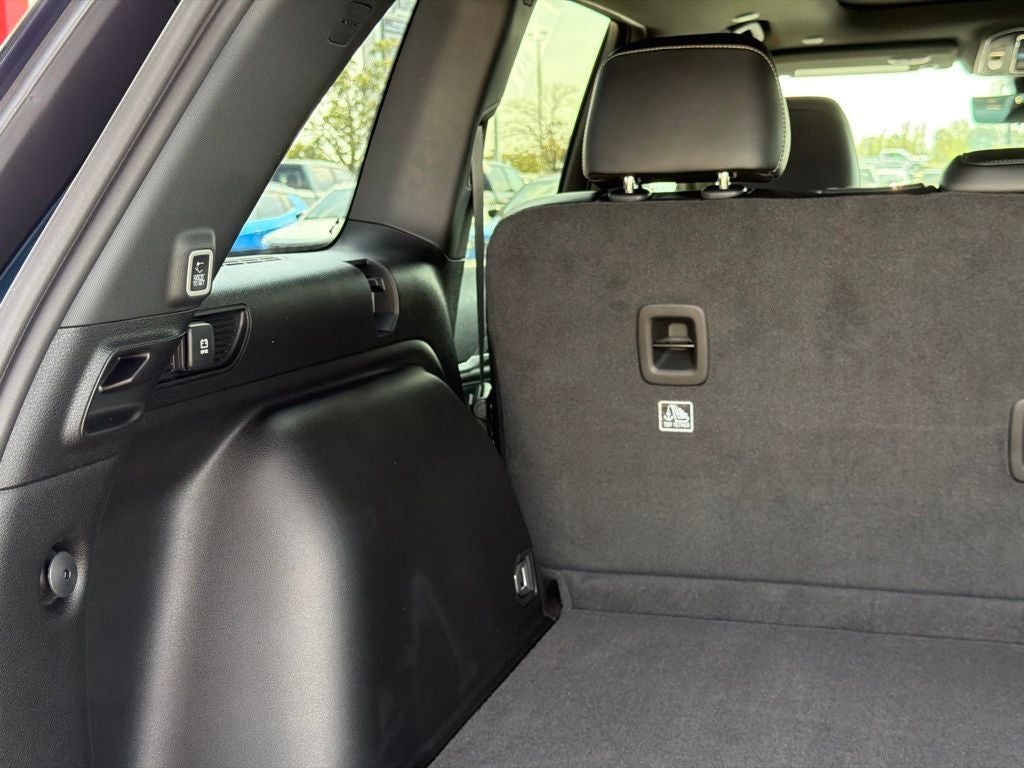 2027 Jeep Grand Cherokee Limited Reserve