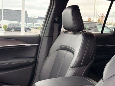 2027 Jeep Grand Cherokee Limited Reserve