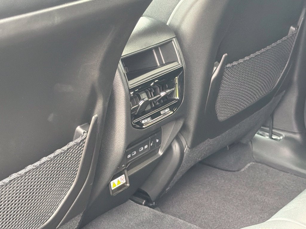 2027 Jeep Grand Cherokee Limited Reserve