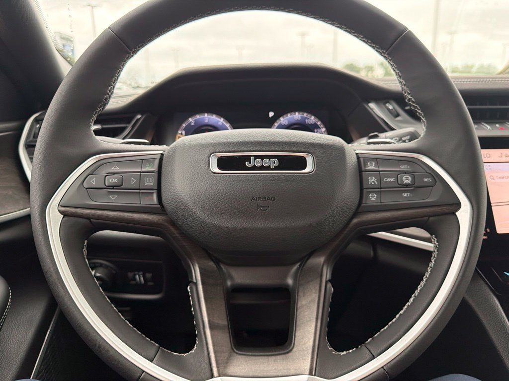 2027 Jeep Grand Cherokee Limited Reserve