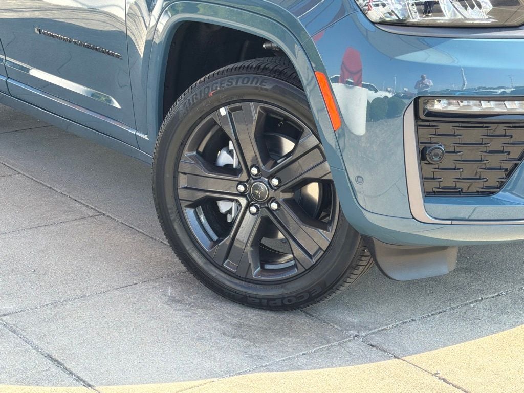 2027 Jeep Grand Cherokee Limited Reserve