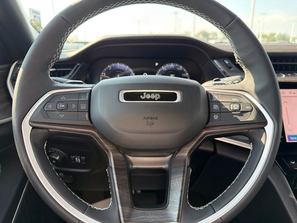 2027 Jeep Grand Cherokee Limited Reserve