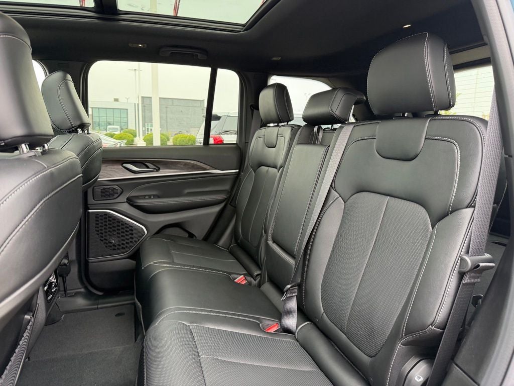 2026 Jeep Grand Cherokee Limited Reserve