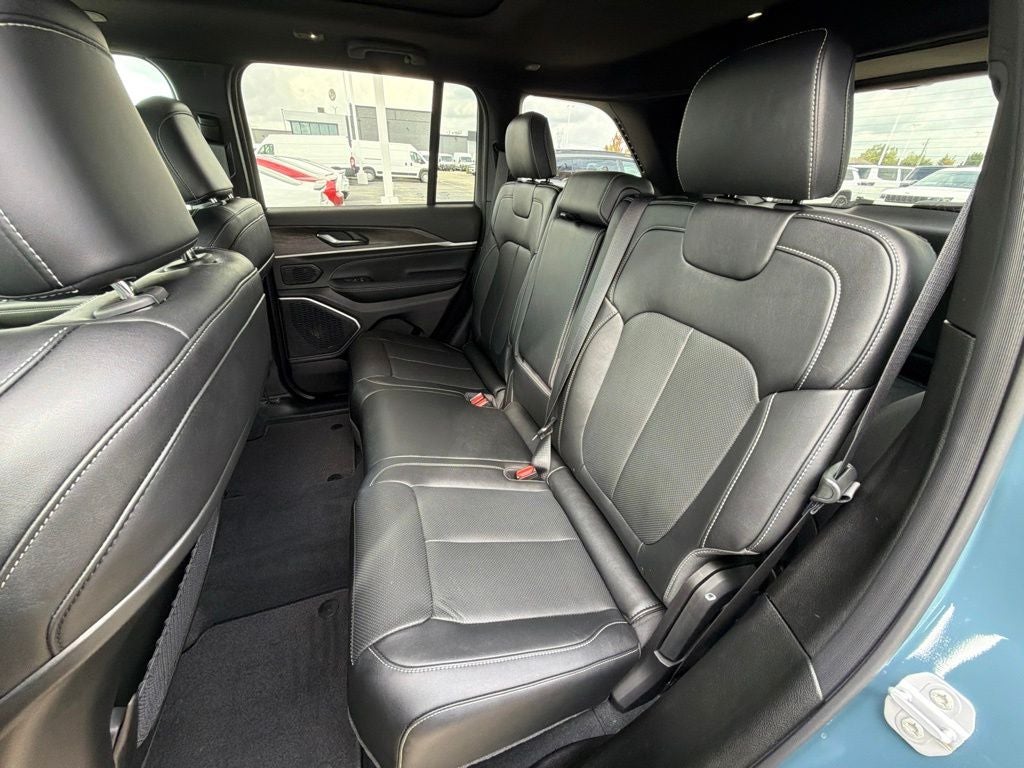 2027 Jeep Grand Cherokee Limited