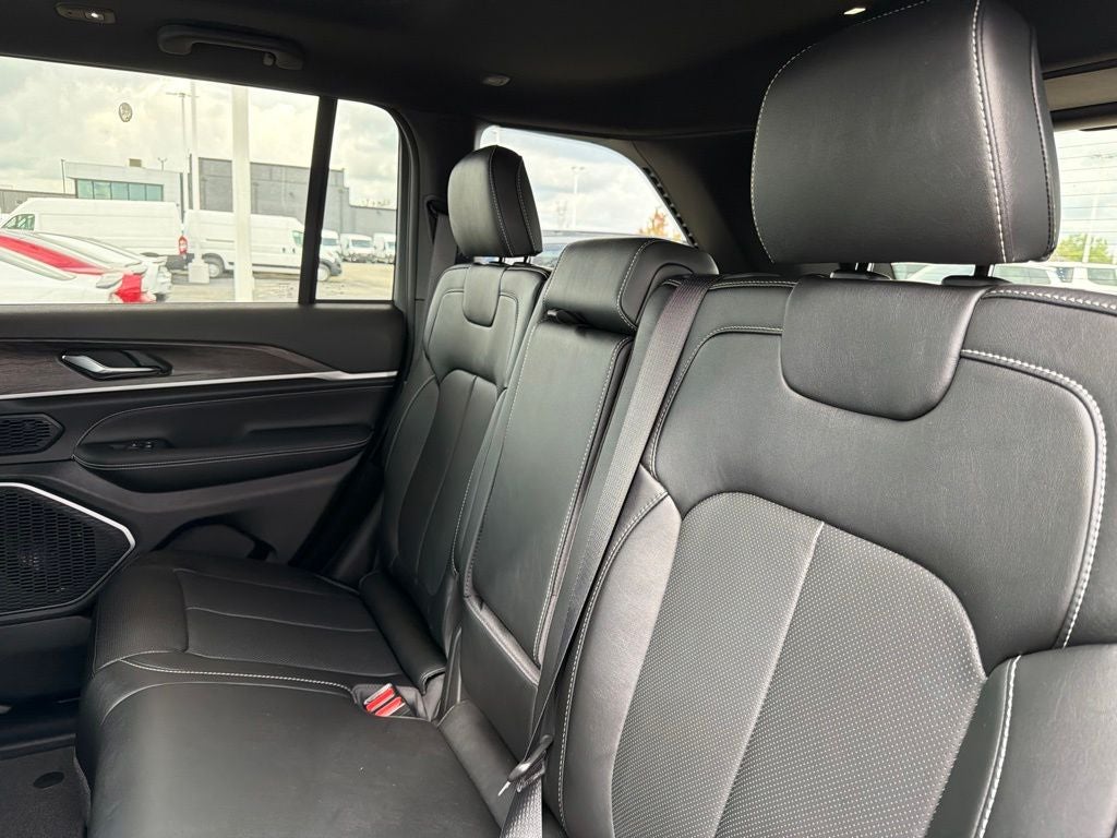 2027 Jeep Grand Cherokee Limited