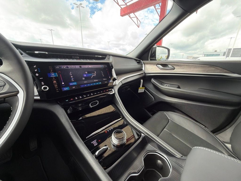 2027 Jeep Grand Cherokee Limited