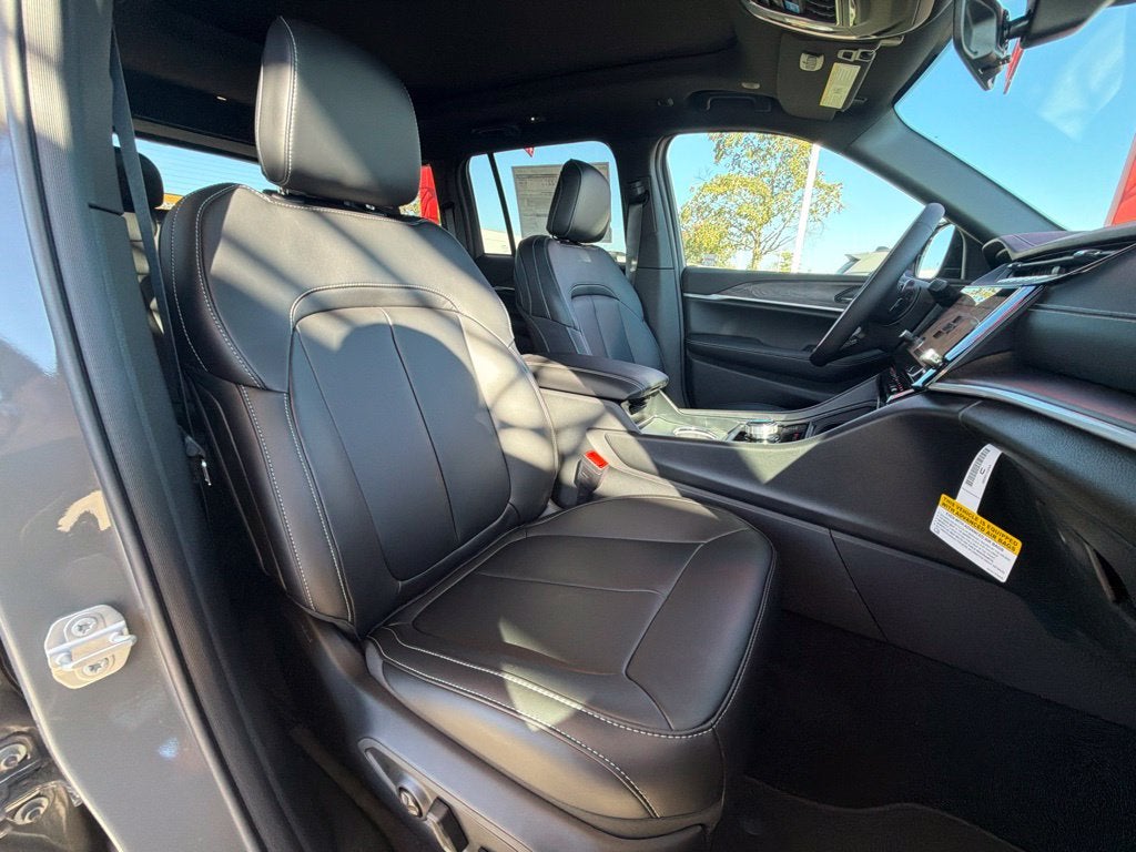 2027 Jeep Grand Cherokee Limited