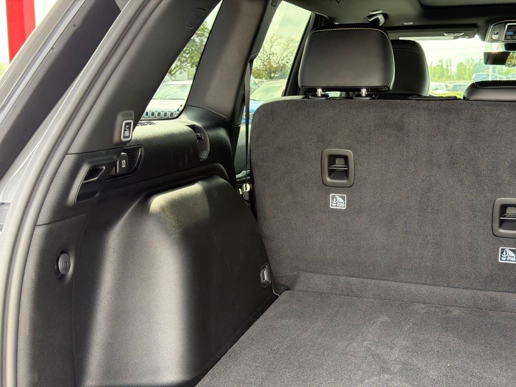 2027 Jeep Grand Cherokee Limited Reserve