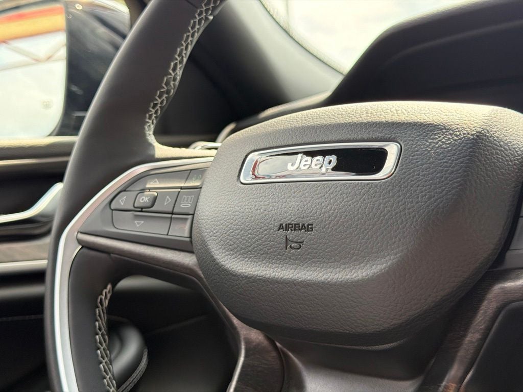 2027 Jeep Grand Cherokee Limited Reserve