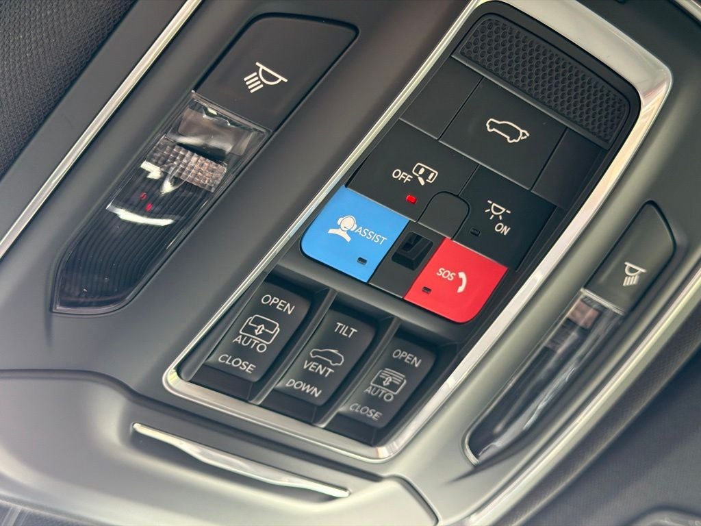 2027 Jeep Grand Cherokee Limited Reserve