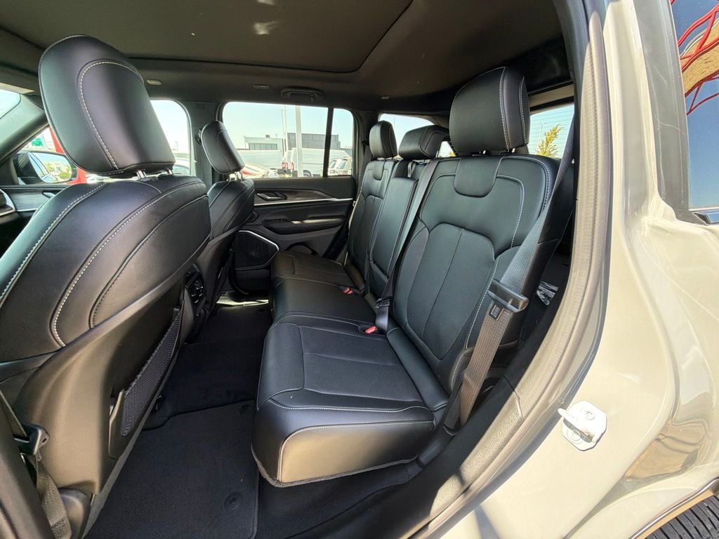 2027 Jeep Grand Cherokee Limited Reserve