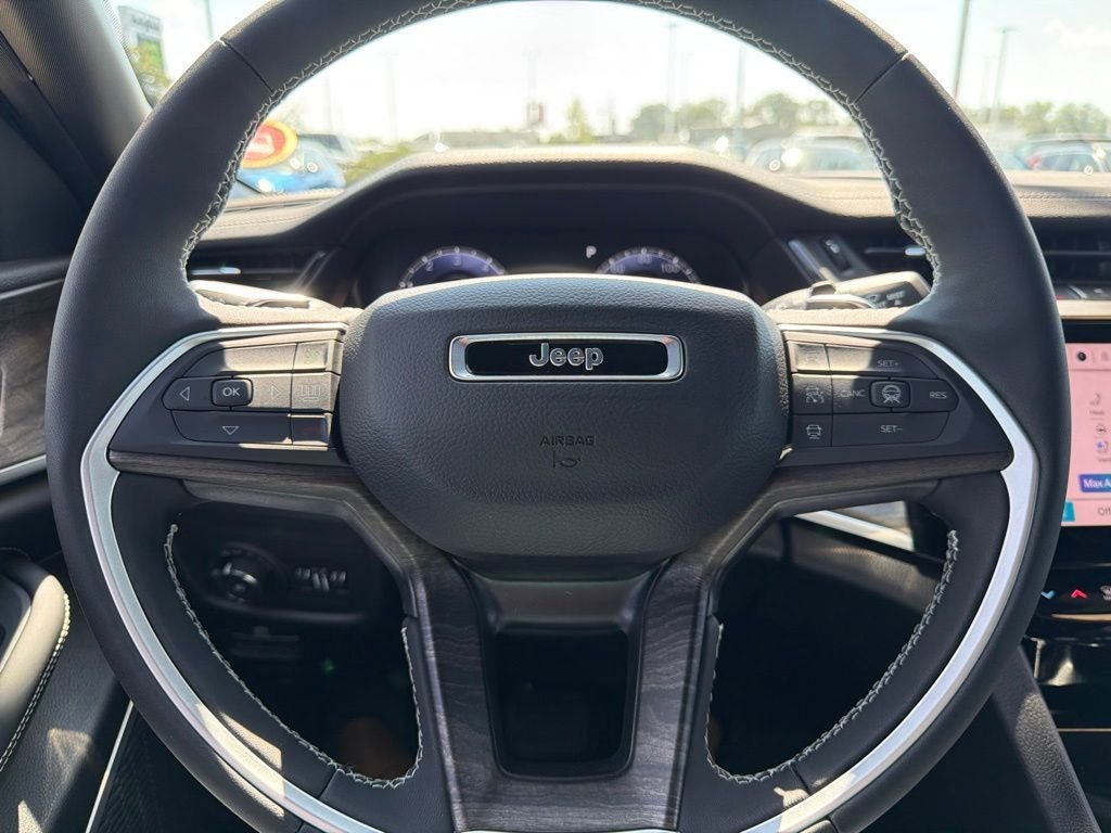 2027 Jeep Grand Cherokee Limited Reserve