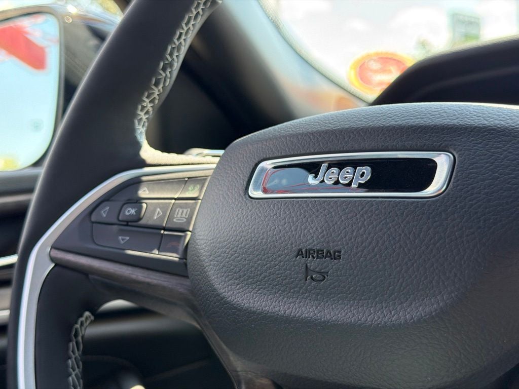 2027 Jeep Grand Cherokee Limited Reserve