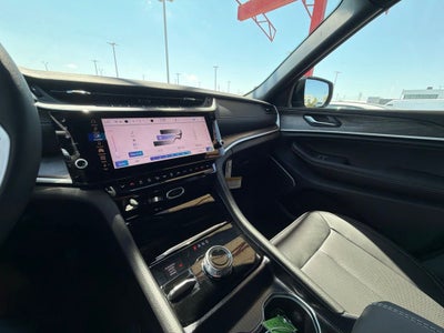 2027 Jeep Grand Cherokee Limited Reserve