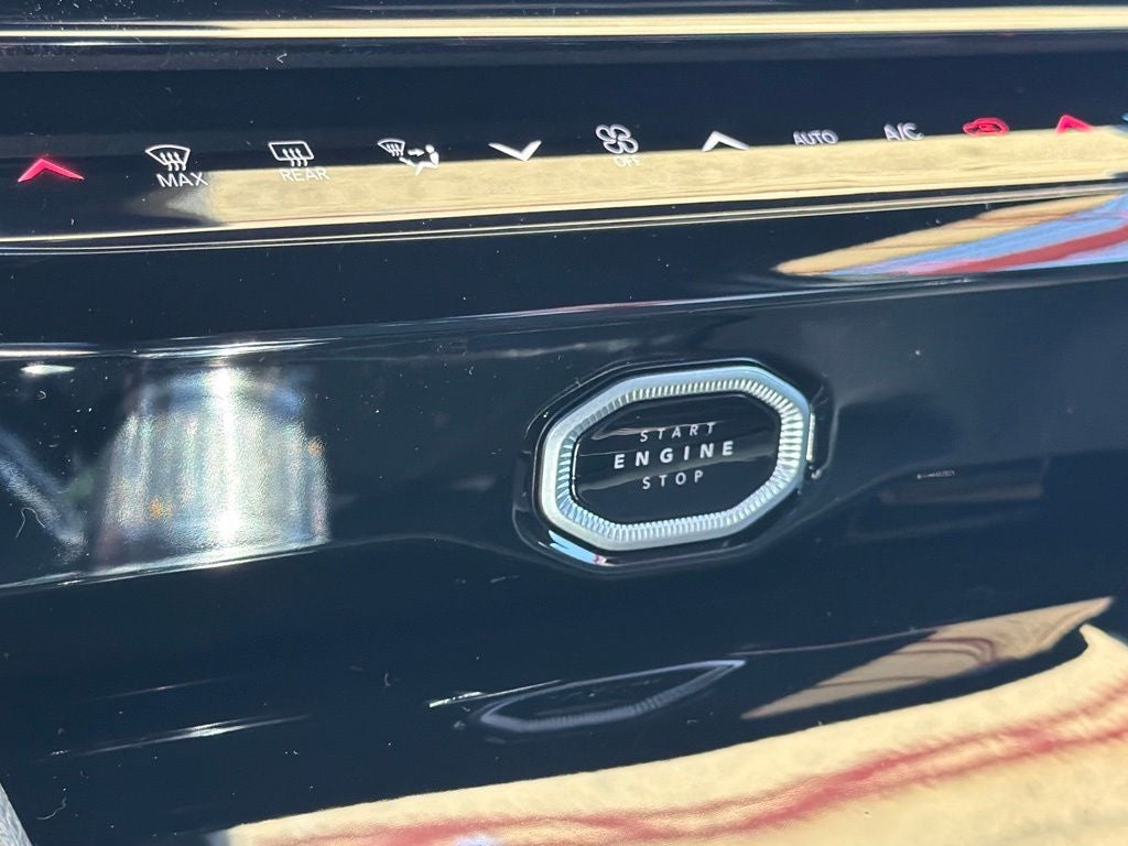 2027 Jeep Grand Cherokee Limited Reserve