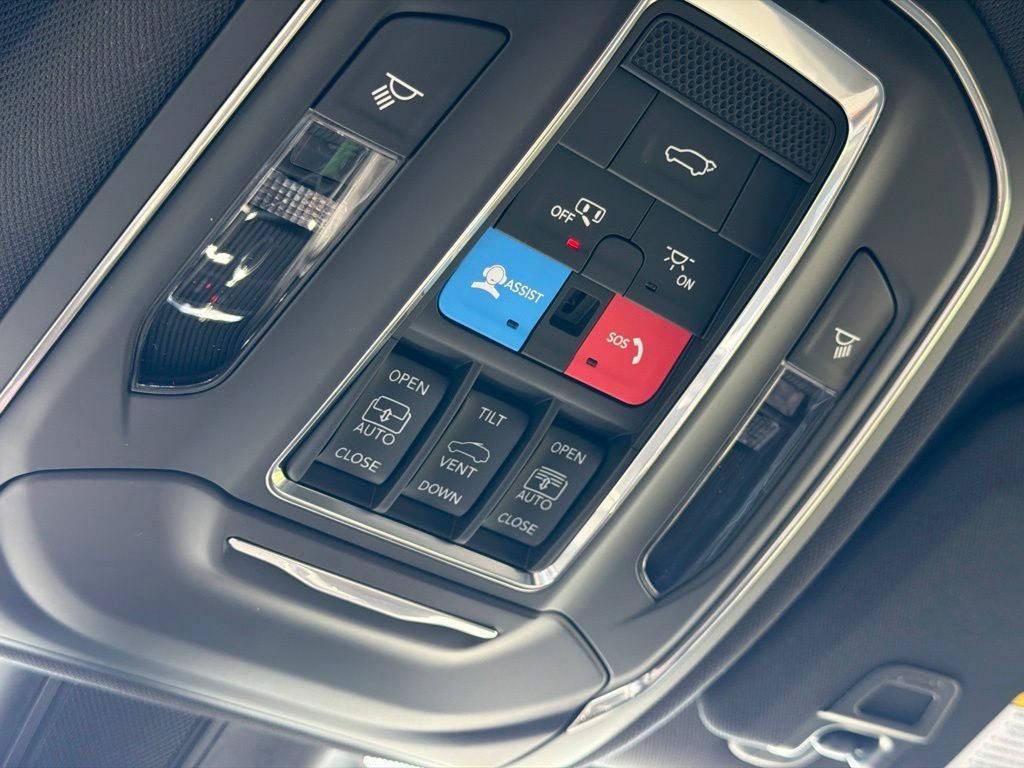 2027 Jeep Grand Cherokee Limited Reserve