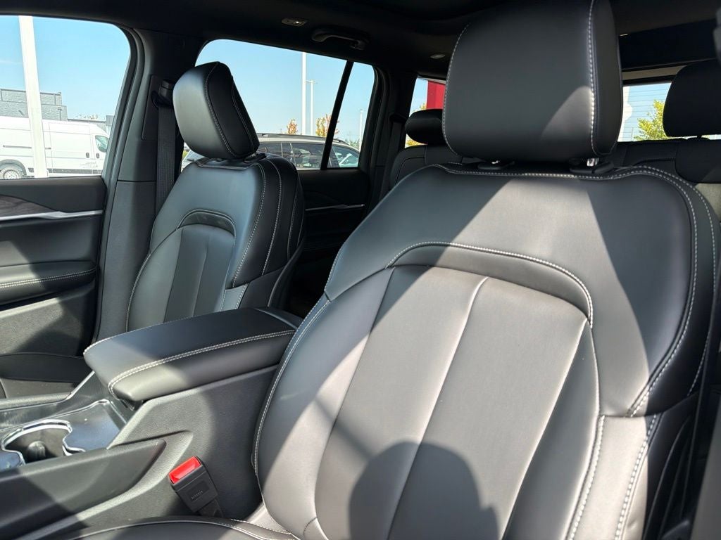 2027 Jeep Grand Cherokee Limited
