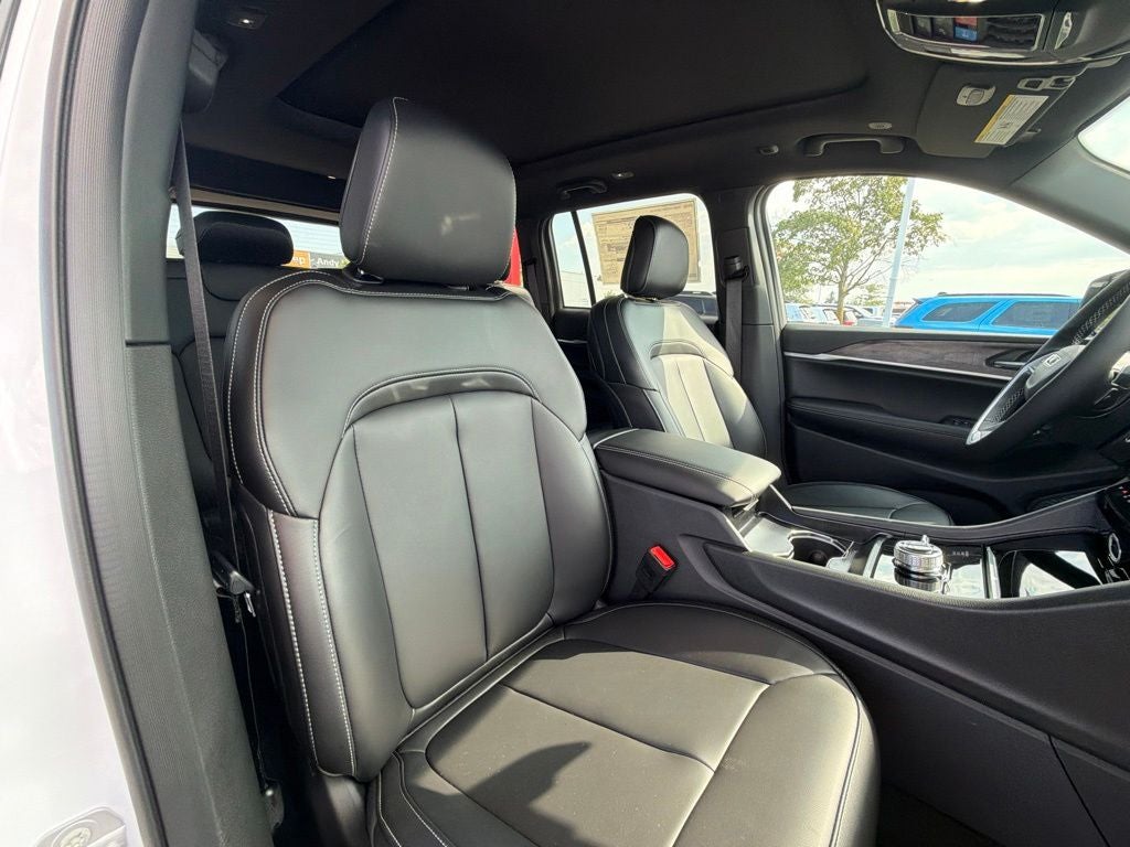 2027 Jeep Grand Cherokee Limited