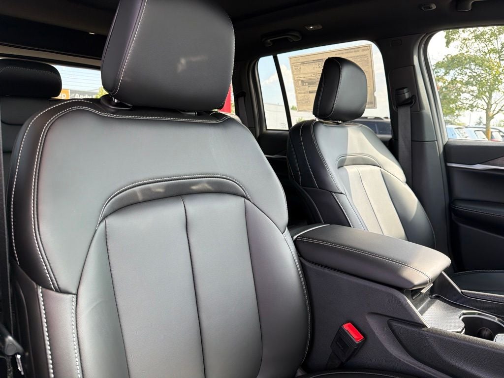 2027 Jeep Grand Cherokee Limited