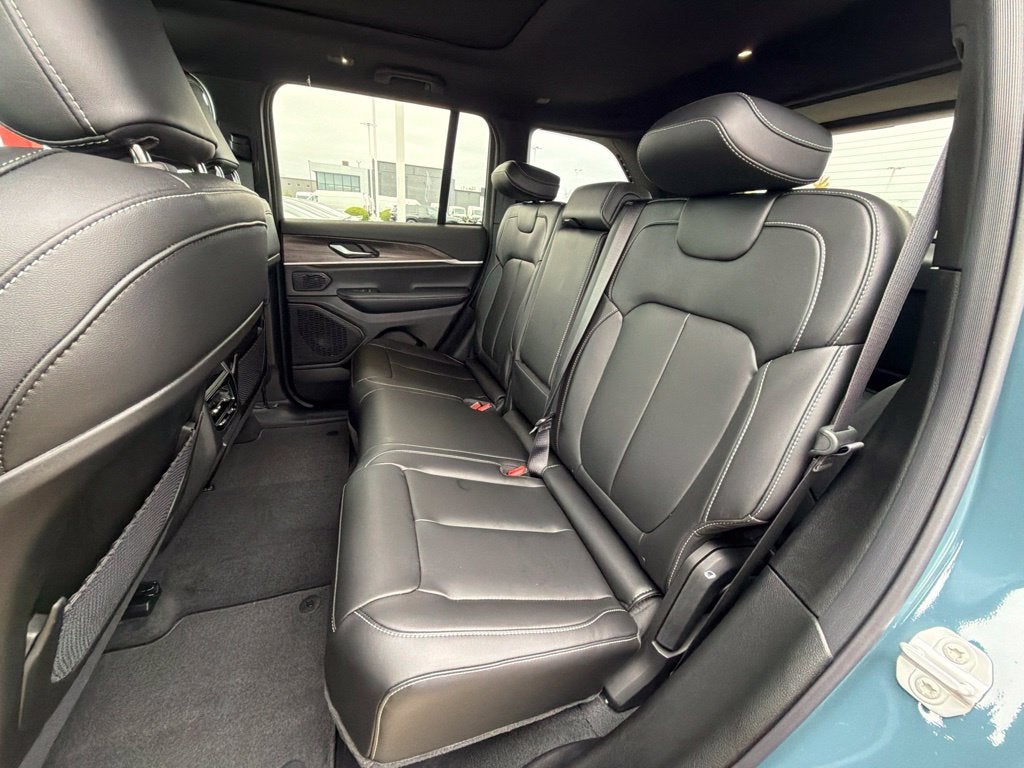2027 Jeep Grand Cherokee Limited
