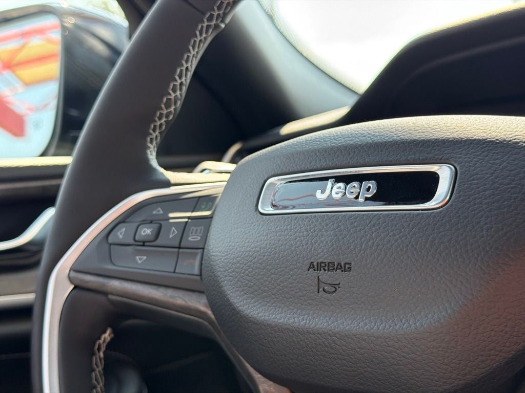 2027 Jeep Grand Cherokee Limited Reserve
