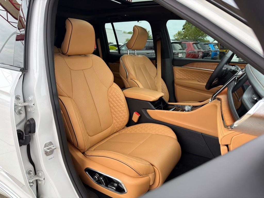 2024 Jeep Grand Cherokee Summit