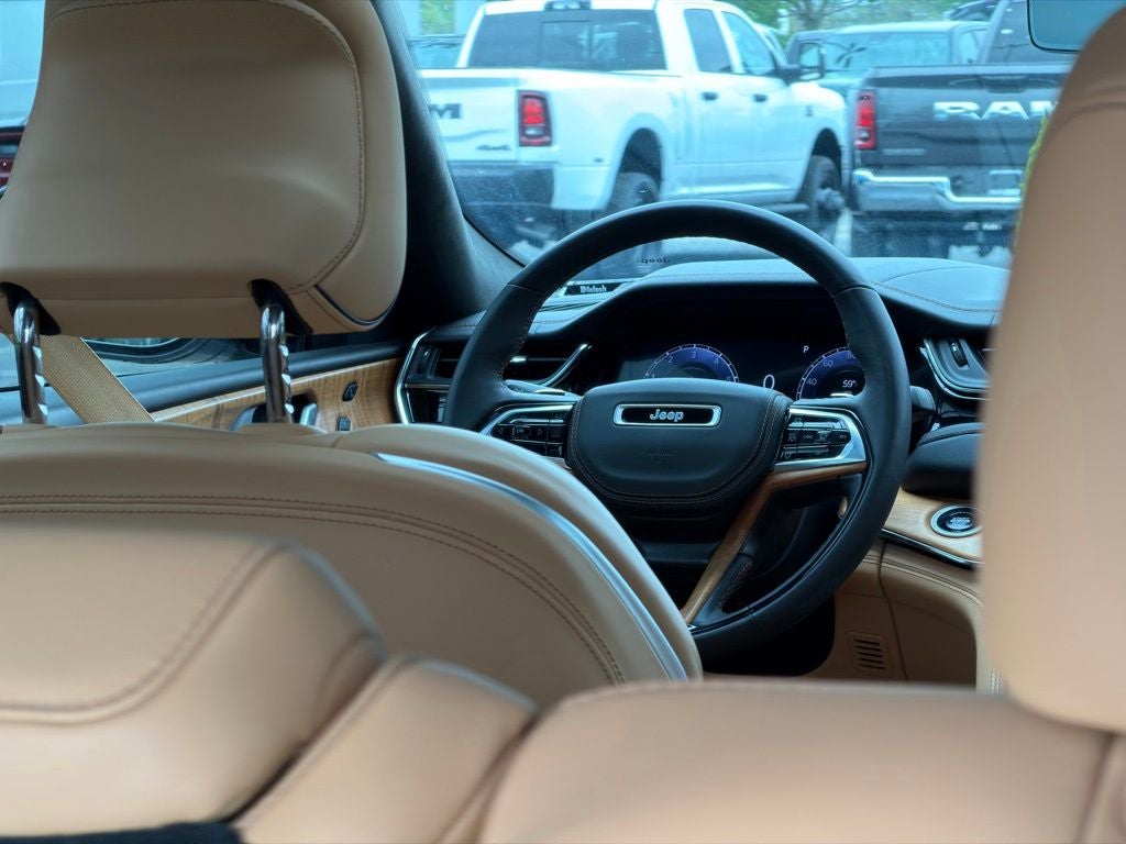 2024 Jeep Grand Cherokee Summit