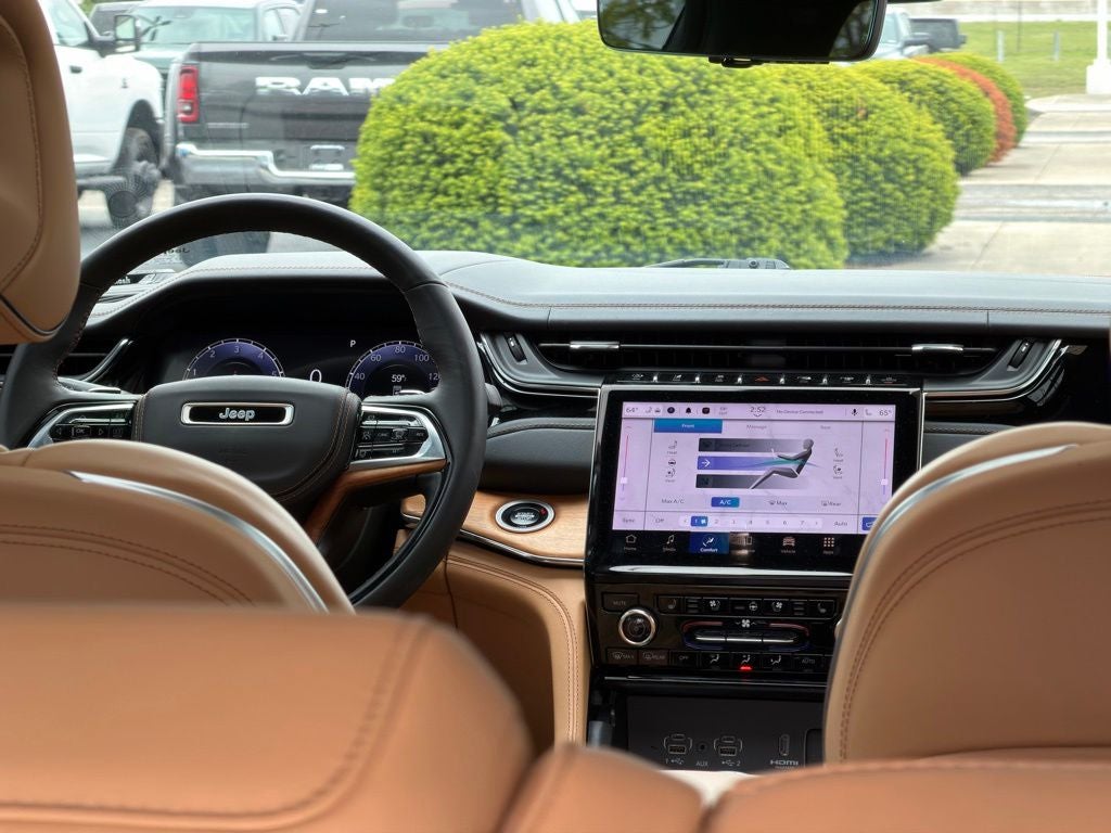 2024 Jeep Grand Cherokee Summit
