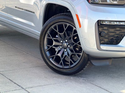 2026 Jeep Grand Cherokee Summit