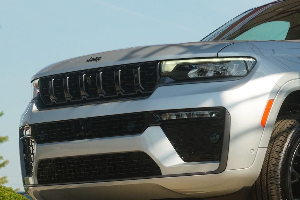 2026 Jeep Grand Cherokee Summit