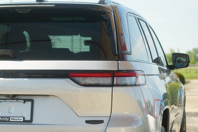 2026 Jeep Grand Cherokee Summit