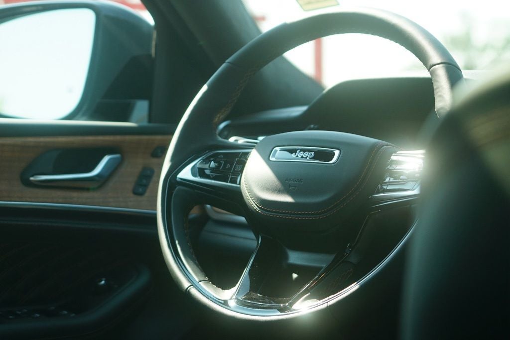 2026 Jeep Grand Cherokee Summit